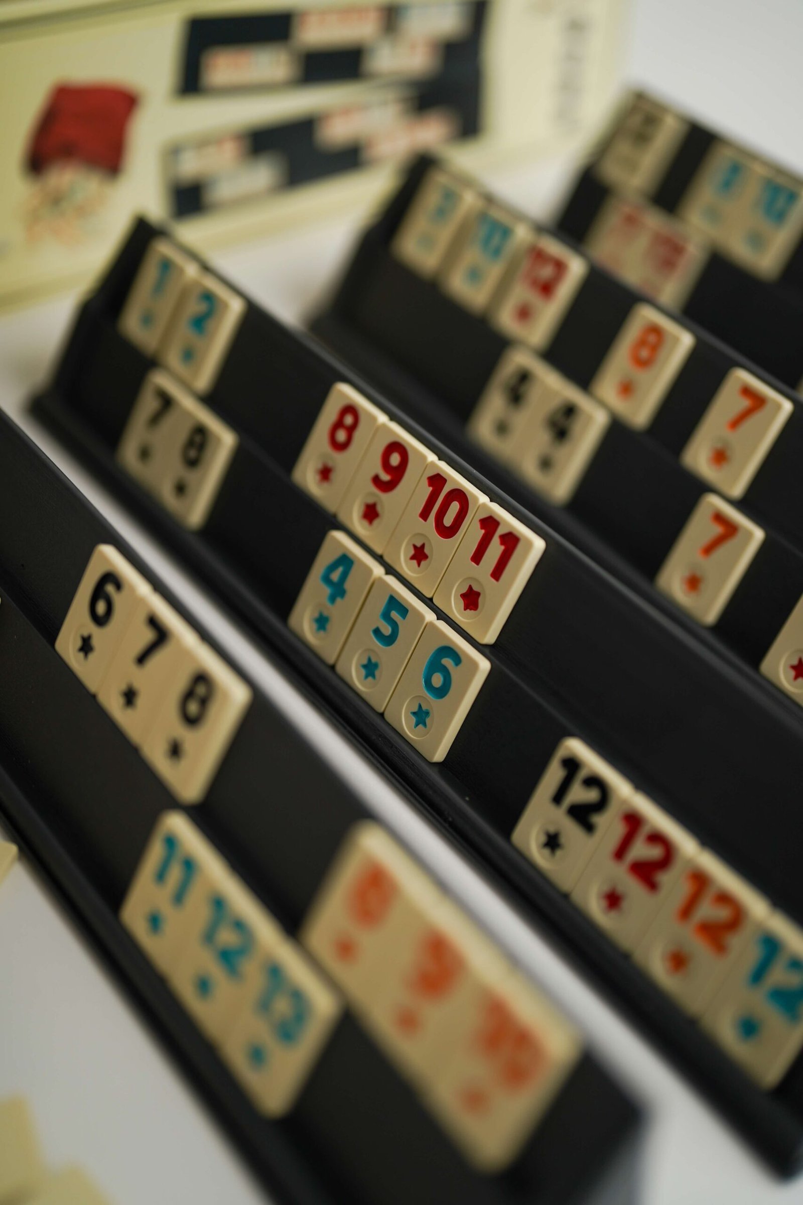 لعبة الاوكي بلاستيك